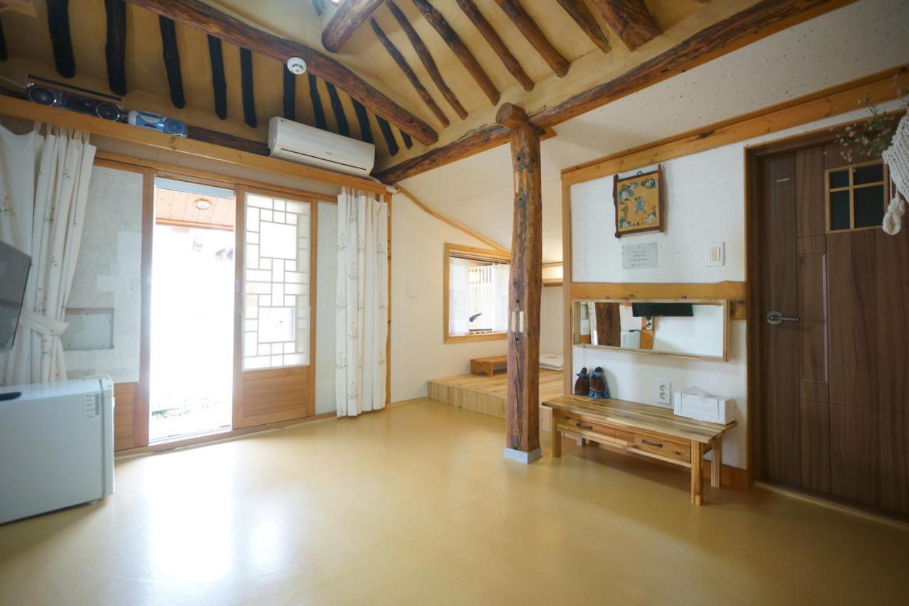Hanok Madang Чонджу Екстер'єр фото